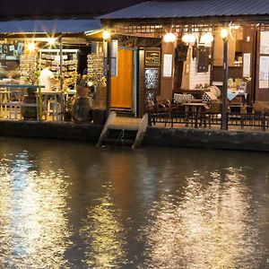 Thanicha Resort Amphawa
